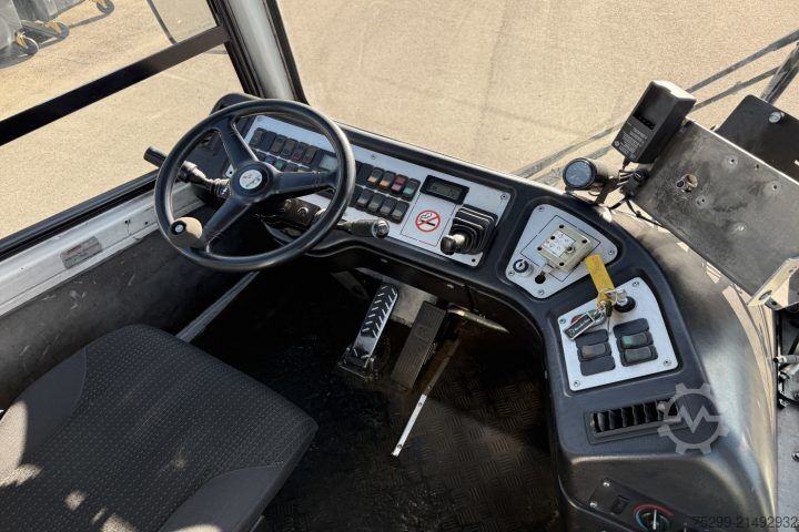 Kravas automašīnas šasija  YT222 4x2 Chassis-Kabine / Swiss-Vehicle