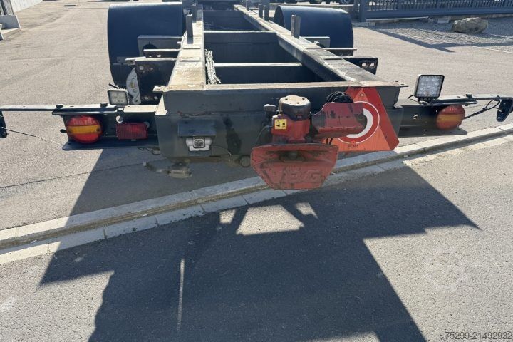 Kravas automašīnas šasija  YT222 4x2 Chassis-Kabine / Swiss-Vehicle