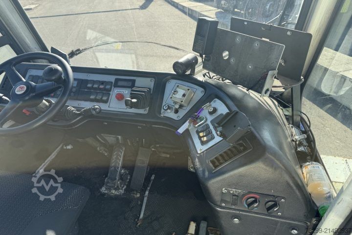 Kravas automašīnas šasija  YT222 4x2 Chassis-Kabine / Swiss-Vehicle