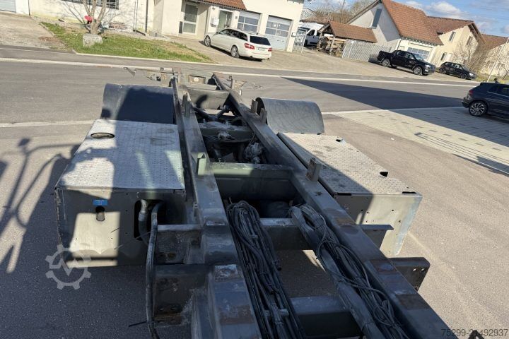 Kravas automašīnas šasija  YT222 4x2 Chassis-Kabine / Swiss-Vehicle