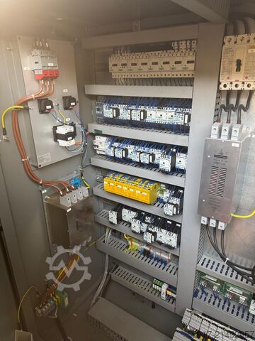 4-assig bewerkingscentrum DECKEL MAHO tnc 430 DMU 80T 4axes