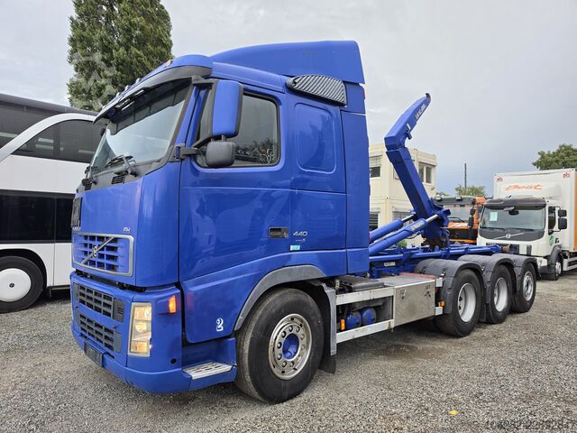 Kamion s kipom s pomičnim kontejnerom VOLVO FH-440 8x4 Lift+Lenk HIAB Multilift Blat