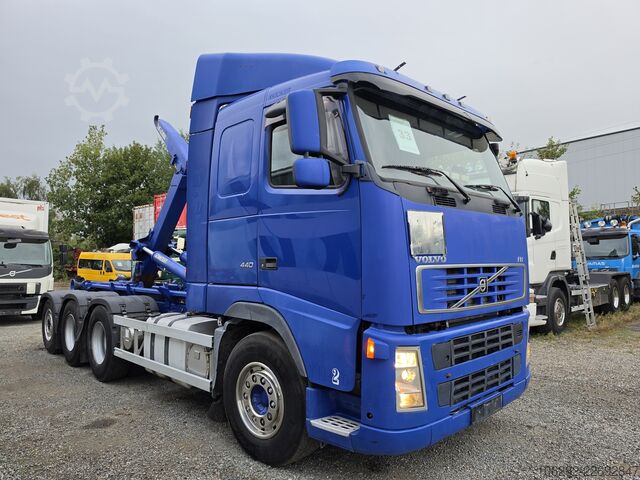 Kamion s kipom s pomičnim kontejnerom VOLVO FH-440 8x4 Lift+Lenk HIAB Multilift Blat