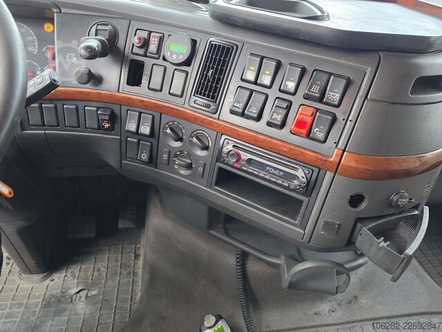 Kamion s kipom s pomičnim kontejnerom VOLVO FH-440 8x4 Lift+Lenk HIAB Multilift Blat