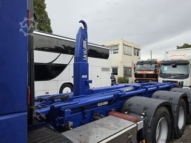 Kamion s kipom s pomičnim kontejnerom VOLVO FH-440 8x4 Lift+Lenk HIAB Multilift Blat