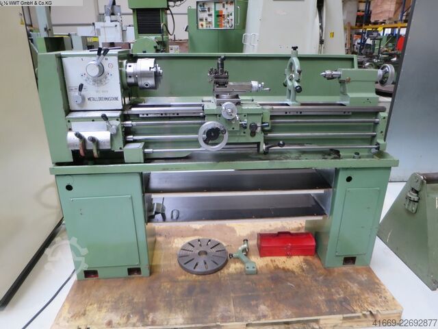 Torno de centro y torno de husillo de avance HUNGARY HU 100
