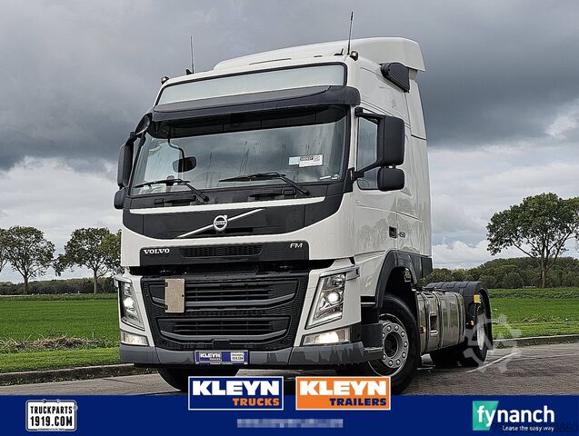 SZM มาตรฐาน VOLVO FM 450 GLOBETROTTER ADR