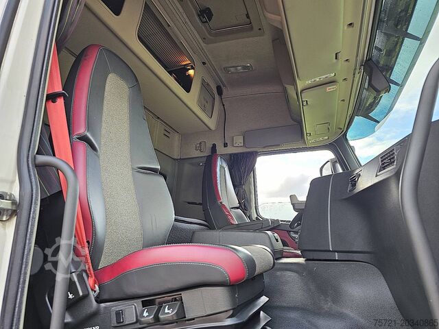 SZM มาตรฐาน VOLVO FM 450 GLOBETROTTER ADR