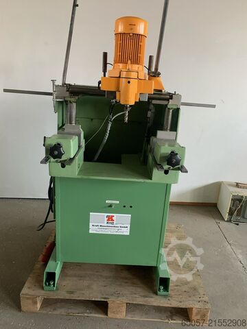 Mașină de frezat cu dublă axă  