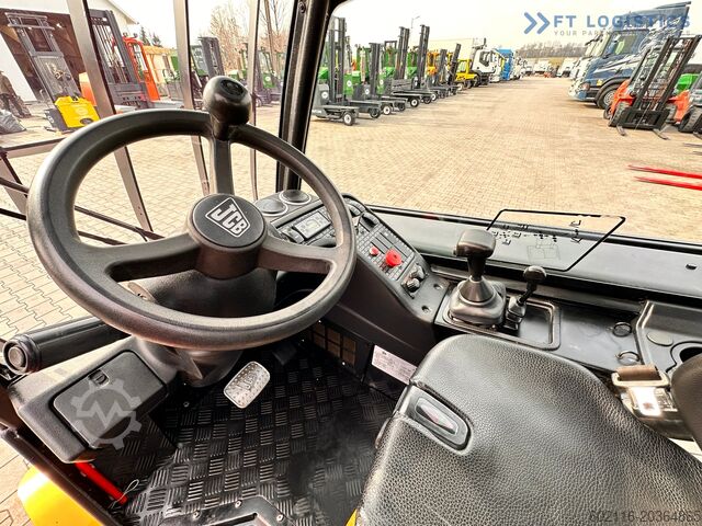 Manipulator telescopic JCBTLT35D / 4X4 / DIESEL / 4100MM / CABI TLT35D / 4X4 / DIESEL / 4100MM / CABIN