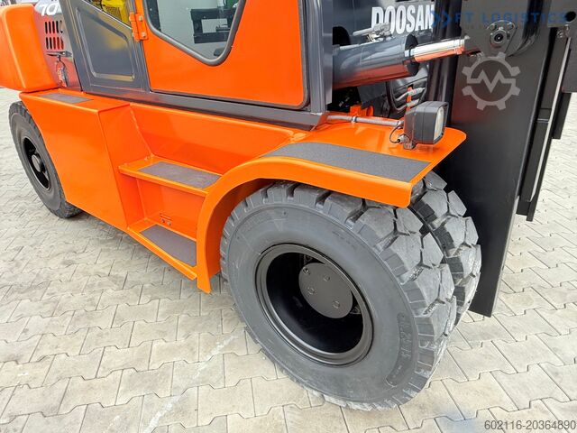 Четвороточки виљушкар DOOSAN 70 / DUPLEX / FORK 2500MM / POSITIONER