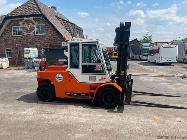 Фронтальний навантажувач вилковий DanTruck A/S 09 Stapler