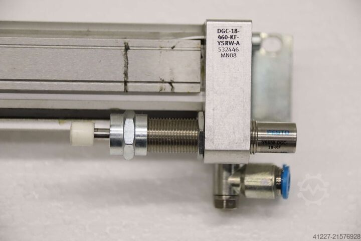 Linear actuator Festo DGC  Hub 430 mm