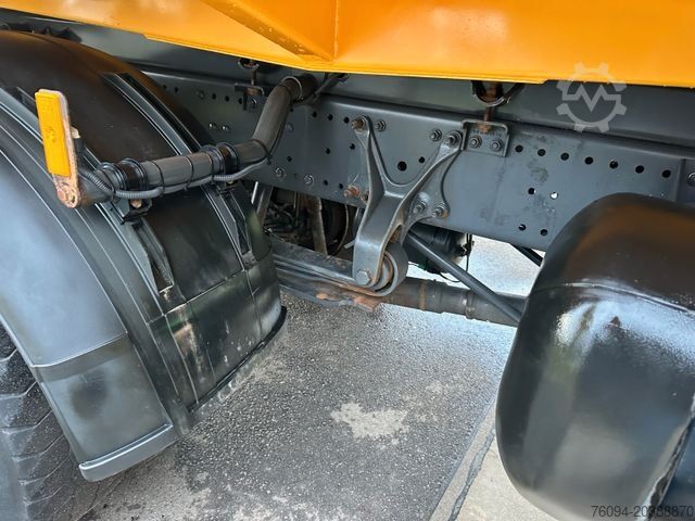 Camión volquete trilateral MERCEDES-BENZ Axor 1833 4x4 Kipper MEILLER AHK