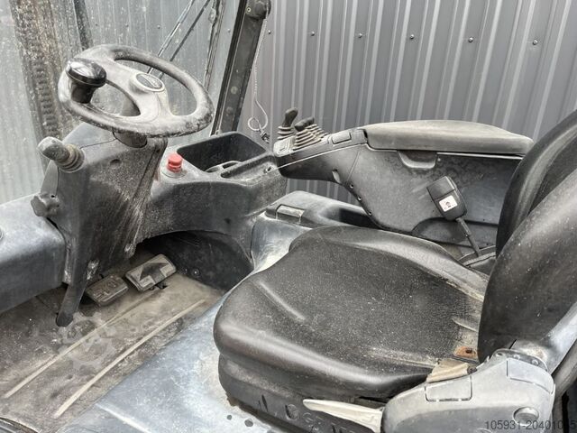 Електричний 4 -колісний навантажувач Linde E25H-01/600