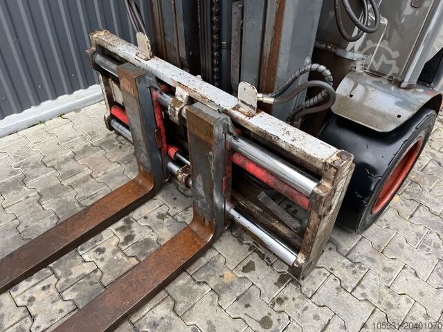 Električni viljuškar na 4 kotača Linde E50HL-01