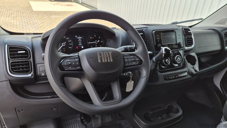 Miniautocarro FIAT Fiat Ducato 9 Sitzer Systemboden Rolli Stock