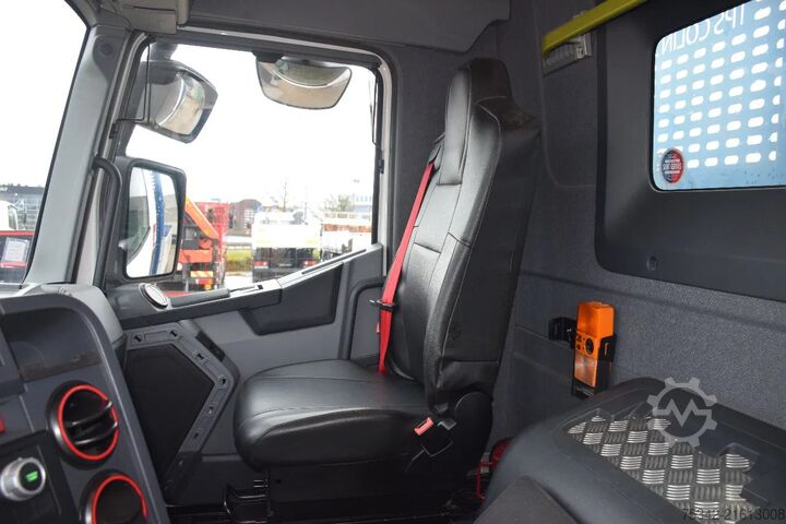 Plateau de chargement Renault C480 + Palfinger