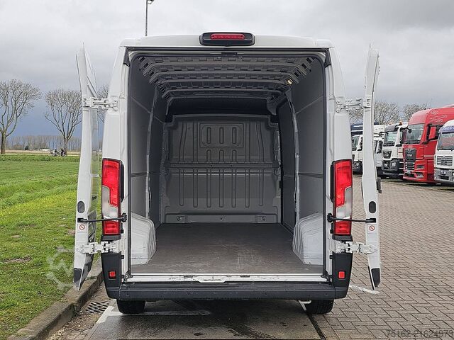High-roof van FIAT DUCATO 2.2 L3H2 Navi Carplay!