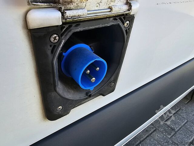 High-roof van MERCEDES-BENZ SPRINTER 315 L1H1 Mbux Automaat