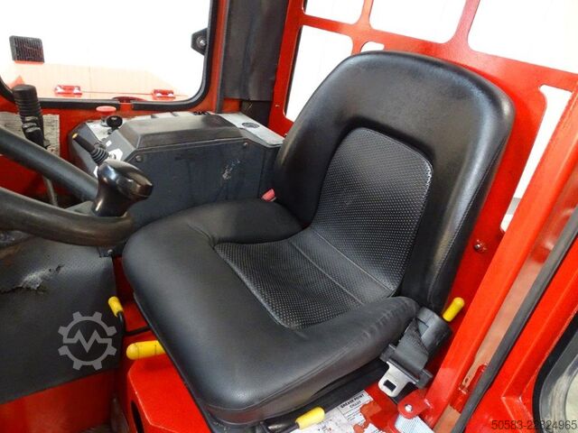 四向侧装载机 Combilift C3000
