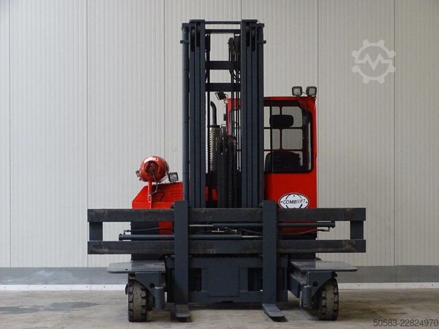 四向侧装载机 Combilift C4000 - TRIPLEX