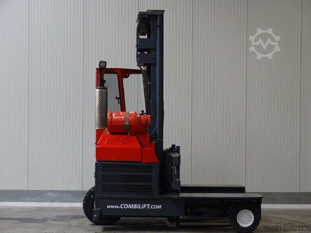 四向侧装载机 Combilift C4000 - TRIPLEX