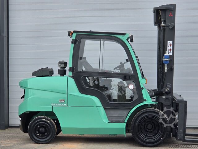 Truk forklift diesel Mitsubishi FD55NT