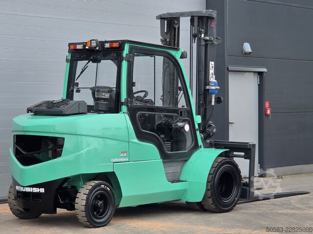 Truk forklift diesel Mitsubishi FD55NT