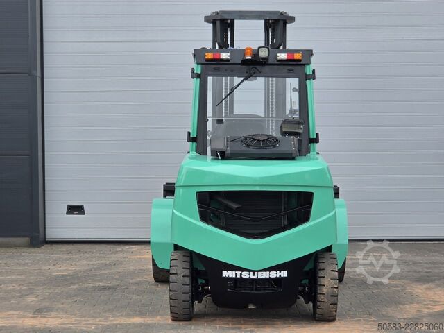 Truk forklift diesel Mitsubishi FD55NT
