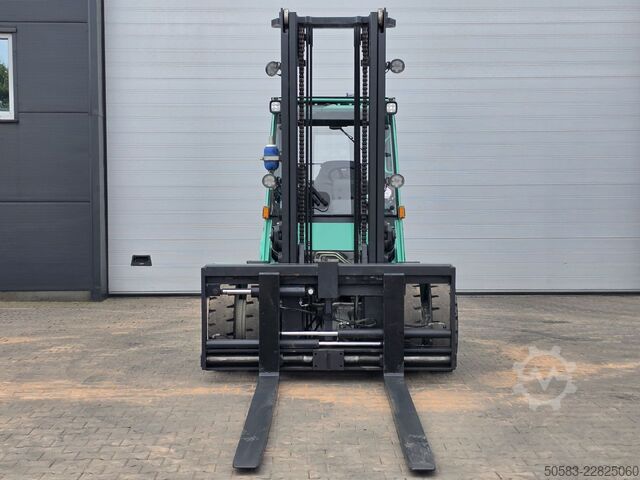 Truk forklift diesel Mitsubishi FD55NT