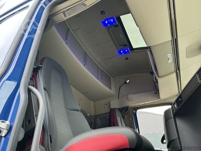 Estándar-SZM Volvo FH 460 Globetrotter / Dynamic Steering / 2 Tank...