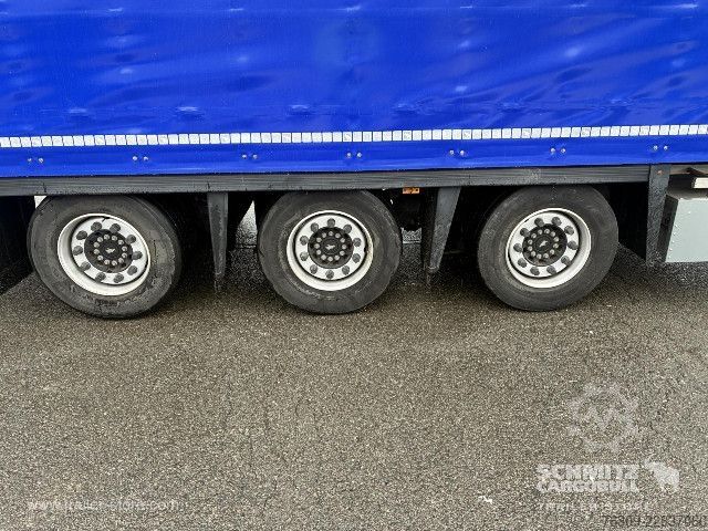 幌付きオープンセミトレーラー Schmitz Cargobull Curtainsider Mega Getränke