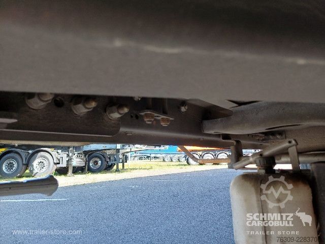 幌付きオープンセミトレーラー Schmitz Cargobull Curtainsider Mega Getränke