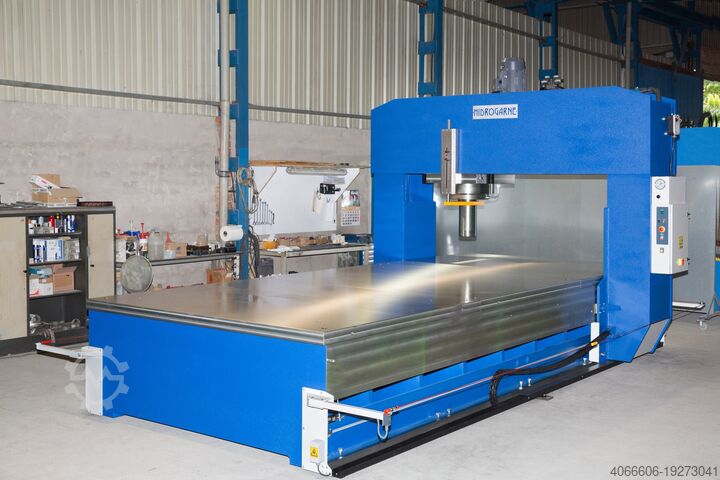Tiesinimo presas Hidrogarne 400T Portalrichtpresse TL 6000x2520mm