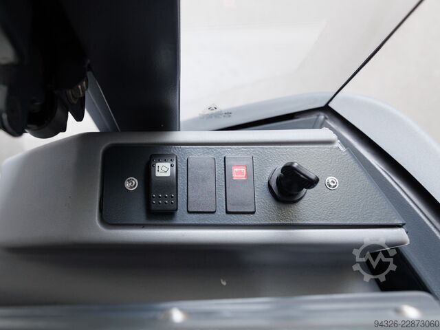  Hako Citymaster 600 - 2014y - 179h - Diesel