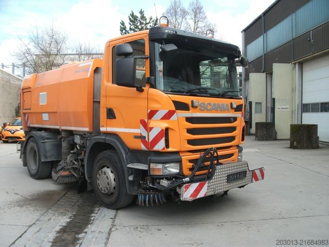 Ielu tīrīšanas mašīna SCANIA G230 Kehrmaschine SCARAB Magnum