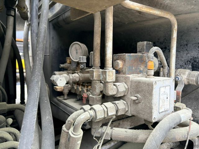 Betonpumpen-LKW MERCEDES-BENZ ACTROS 2646 6x4 Betonpumpe PUTZMEISTER BSF 36 M