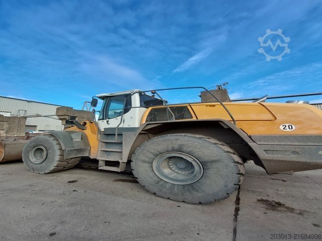 Wheel loader LIEBHERR L566 Radlader 27 Ton *11.350 h