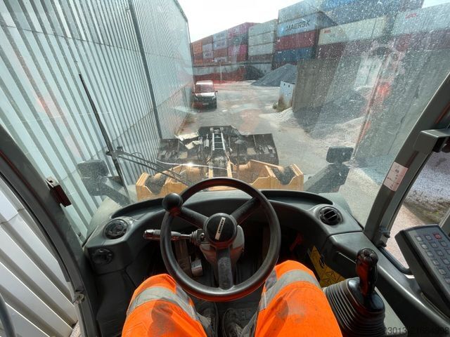 Wheel loader LIEBHERR L566 Radlader 27 Ton *11.350 h