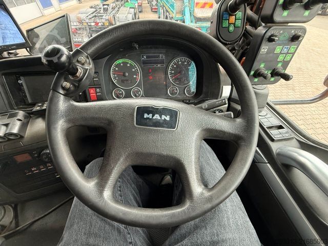 Ielu tīrīšanas mašīna MAN TGM 18.340 HD Kehrmaschine SCARAB Magnum 8,2 m³