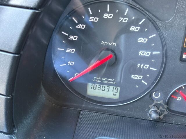 起重卡车 Iveco Stralis 420 X-WAY + HMF 5020K-RCS 6x TREKKER + ...