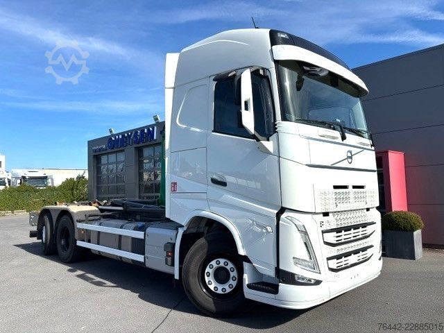 รถบรรทุกขนถ่ายตู้คอนเทนเนอร์แบบตะขอ (roll-off) VOLVO FH420-6X2/4-MOTORSEITIG-KFZ BRIEF-TOP