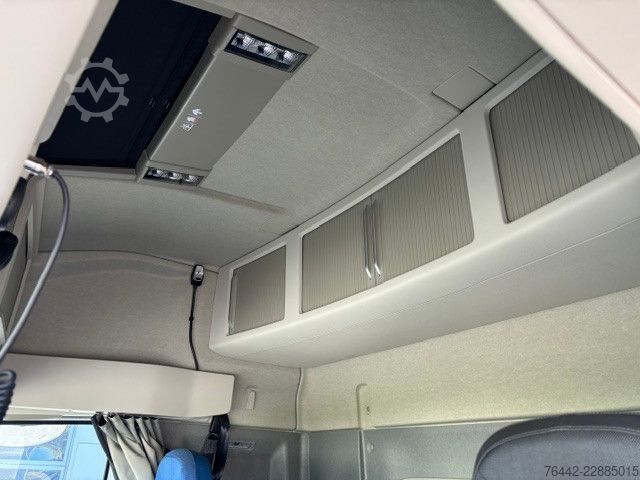 รถบรรทุกขนถ่ายตู้คอนเทนเนอร์แบบตะขอ (roll-off) VOLVO FH420-6X2/4-MOTORSEITIG-KFZ BRIEF-TOP