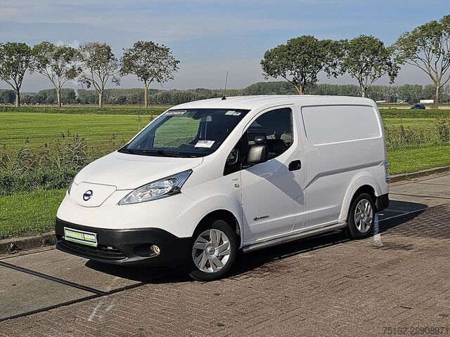 Camioneta familiar de techo alto NISSAN E-NV200 L1 NAP 200KM WLTP