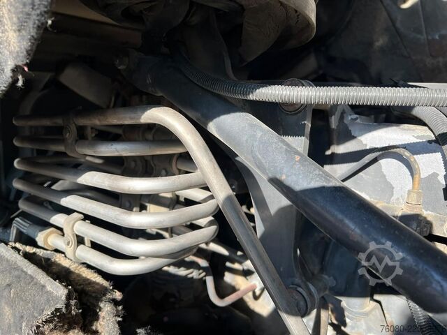 Volquete de 3 lados MAN 33.463 (STEEL SUSP. / CLEAN TRUCK / GOOD TYRES ...