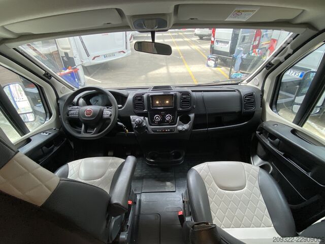 Poluintegrisani kamper Fiat Ducato Weinsberg Carasuite 650MF del 2024 | Cambio manuale | 5 posti lett