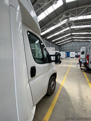 Poluintegrisani kamper Fiat Ducato Weinsberg Carasuite 650MF del 2024 | Cambio manuale | 5 posti lett