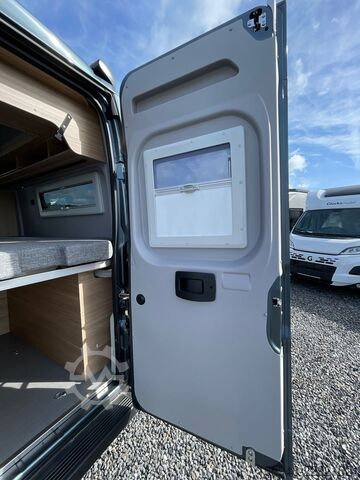 Kamper PÖSSL Summit Shine 600 L Elegance| Autom,Premium-Paket