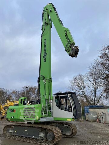 Sennebogen 830R Sennebogen 830R